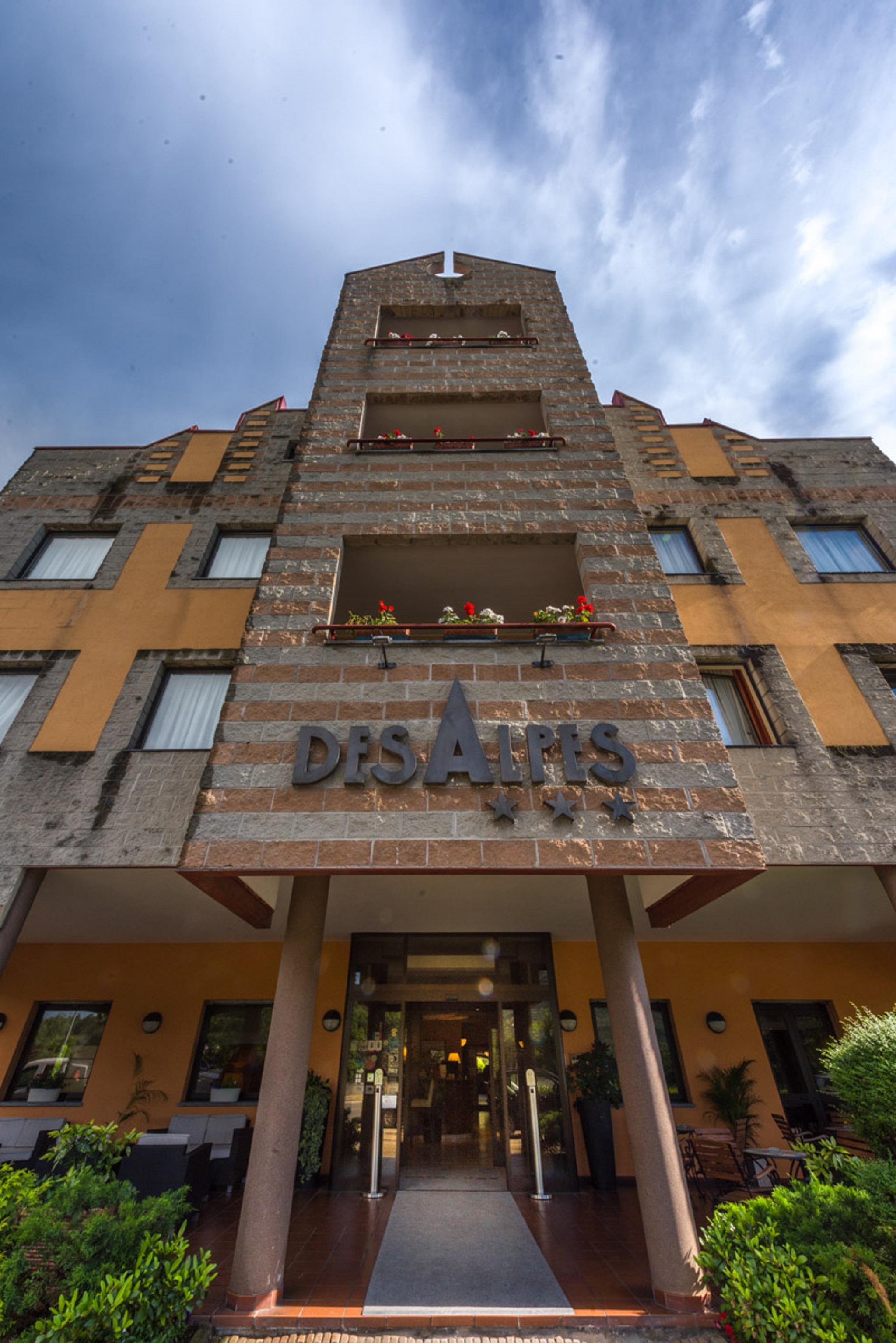 Hotel Des Alpes Rosta Exterior photo